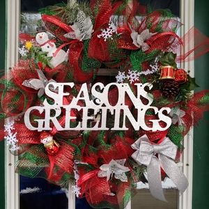 Seasons greetings wreath